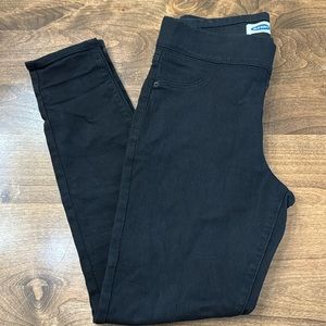 Old Navy pull on black super skinny jeans
